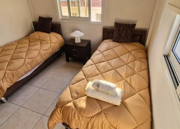 3 Bedroom Penthouse Larnaca Apartmán Livadhia